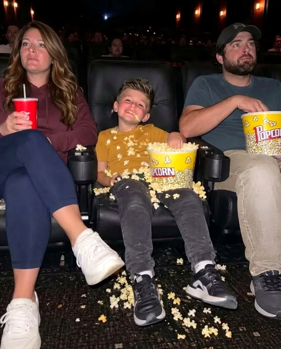 Une séance de cinéma gâchée : face au sans-gêne, mon mari a trouvé la parade